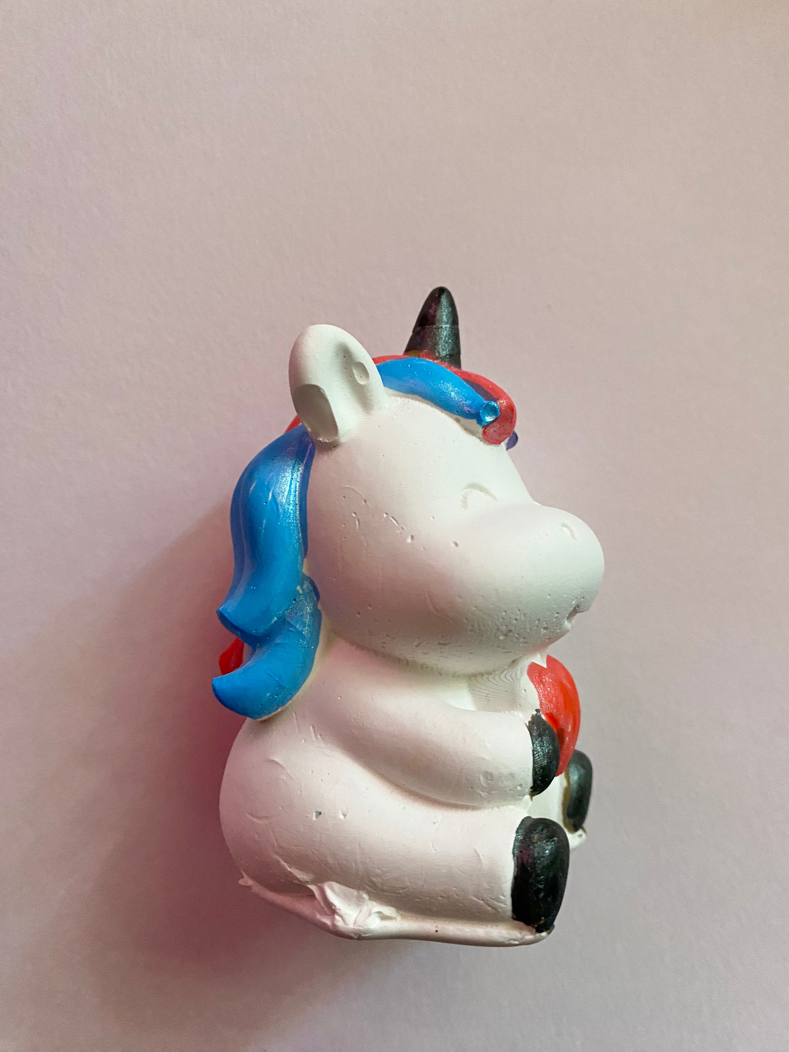 Unicorn ornament (multicoloured unicorn with heart)