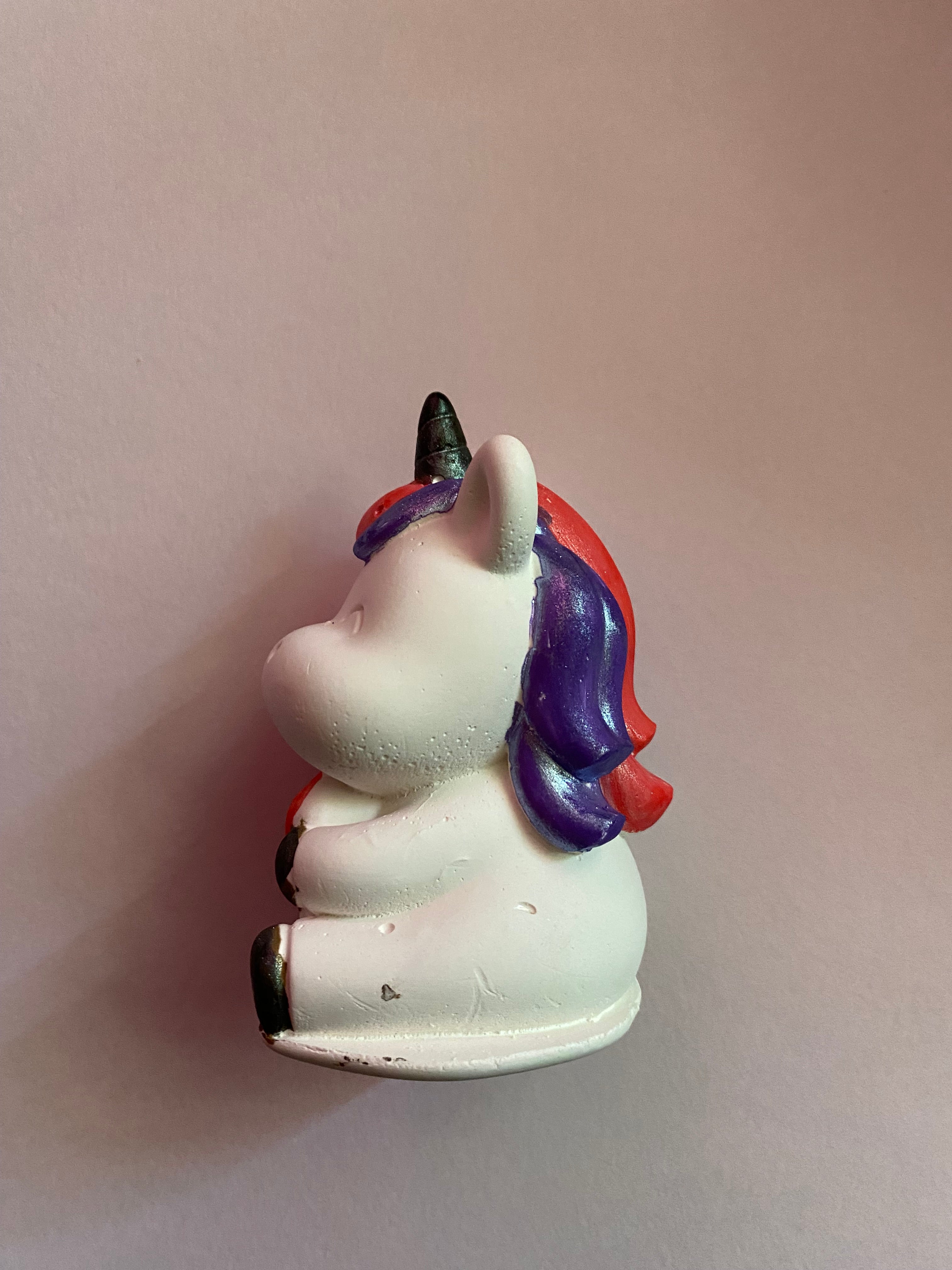 Unicorn ornament (multicoloured unicorn with heart)