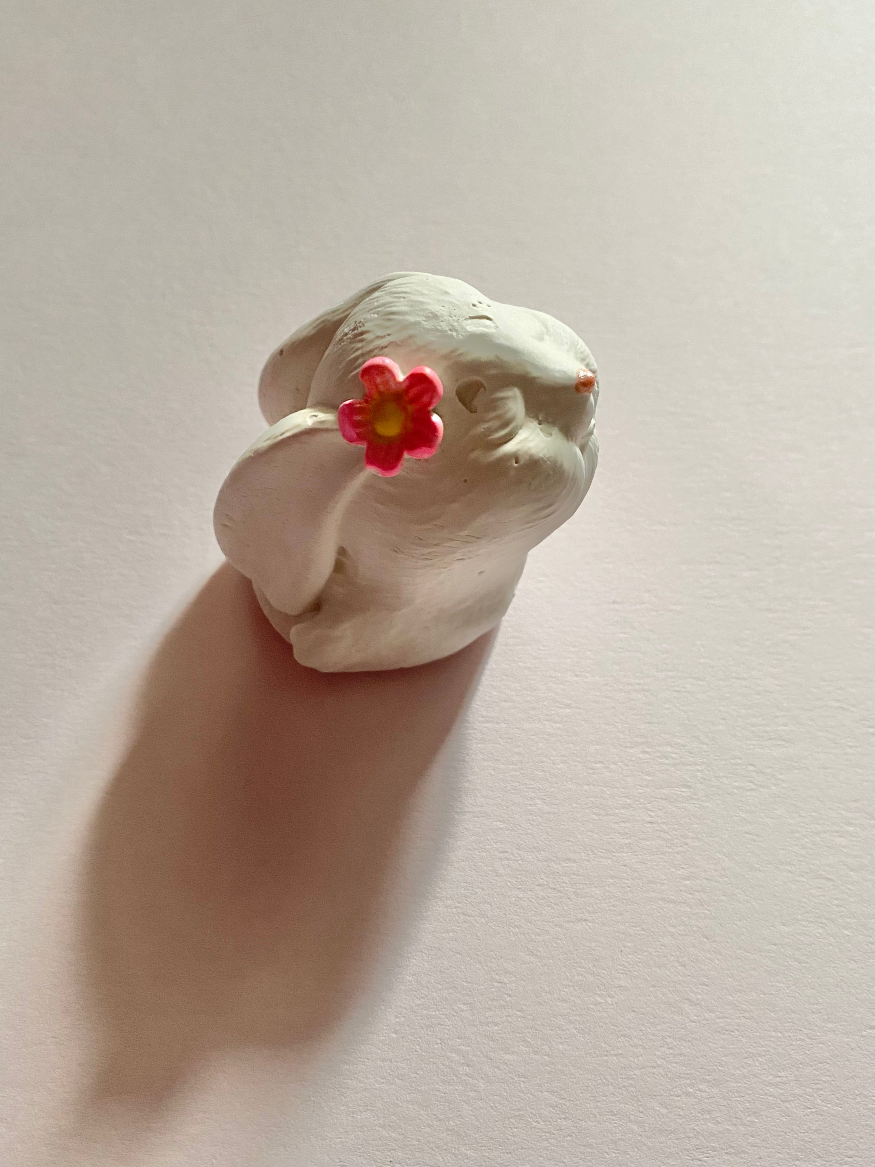 Rabbit ornaments with cute flower.