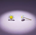Daisy stud earrings (stainless steel)